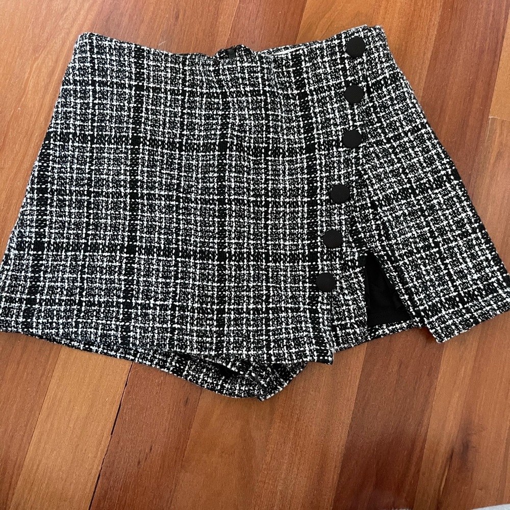 Do+Be Skort